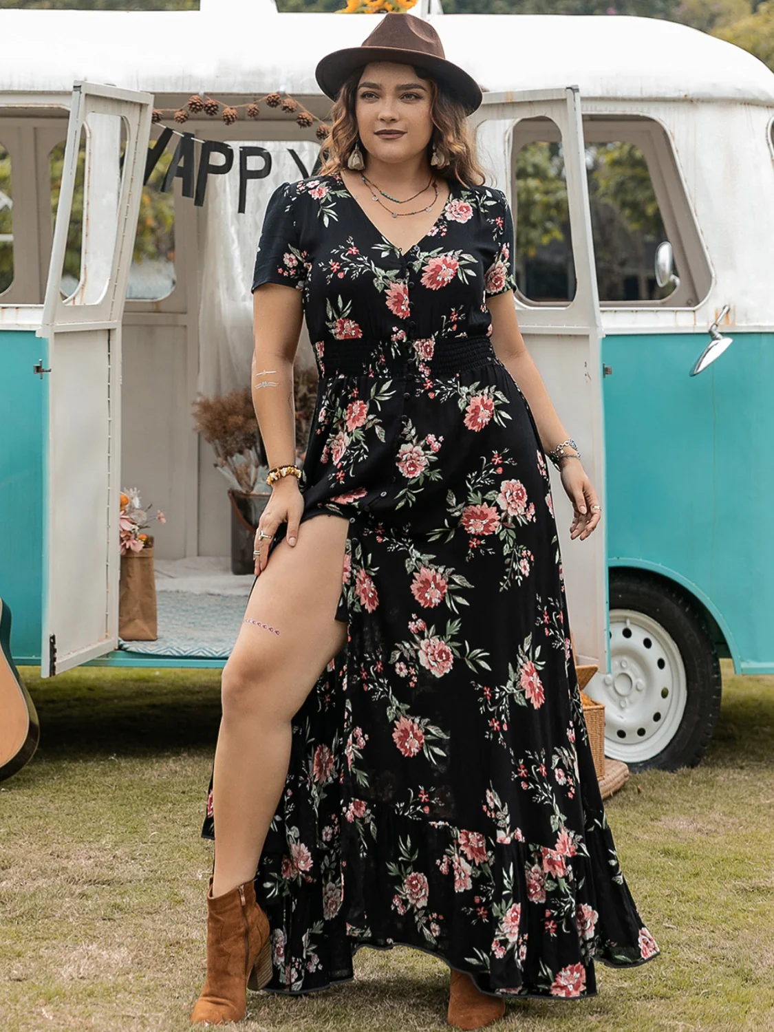 Plus Size Button Detail Printed V-Neck Short Sleeve Maxi Dress - Image 2