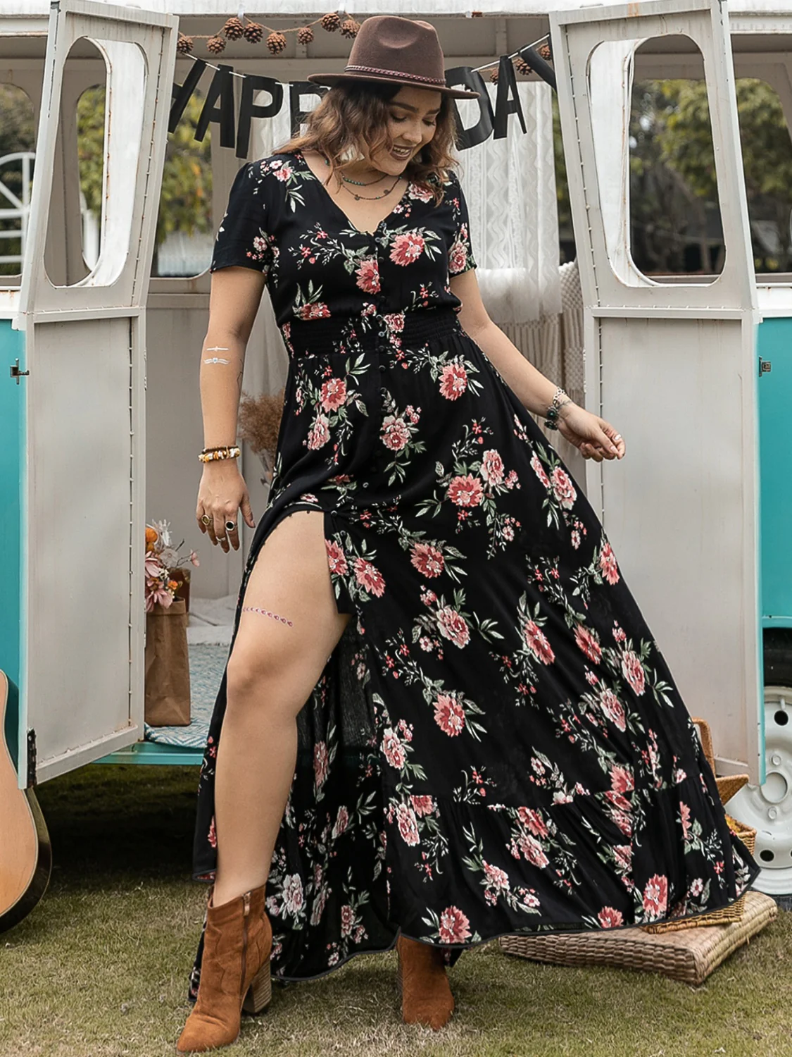 Plus Size Button Detail Printed V-Neck Short Sleeve Maxi Dress - Image 5