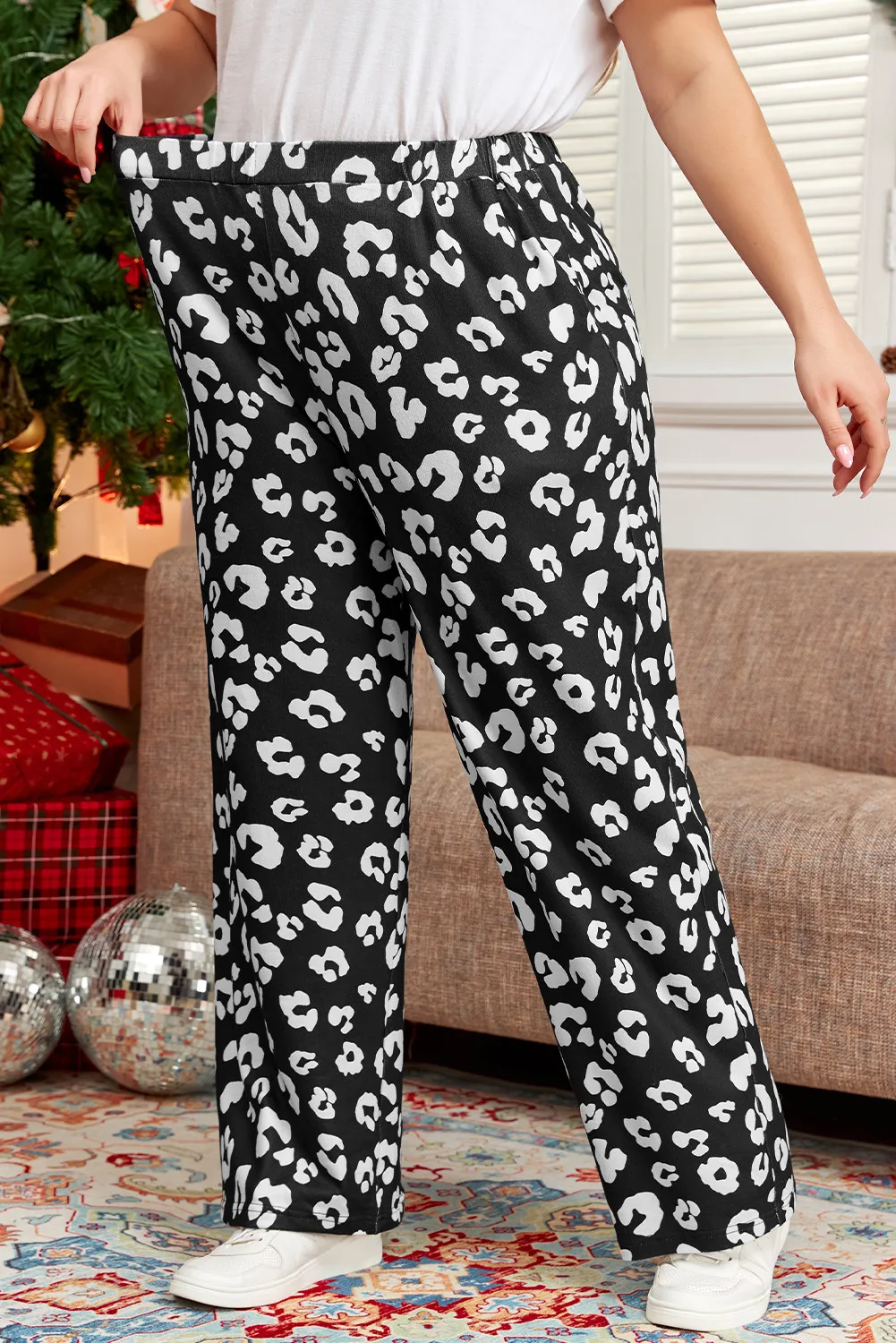 Plus Size Leopard Elastic Waist Pants - Image 3