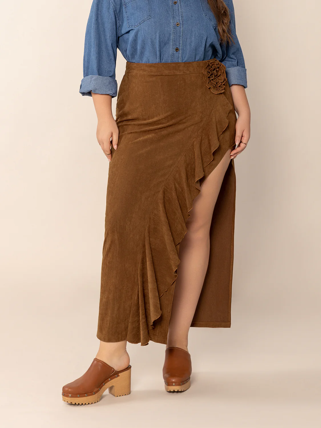 Plus Size Ruffled Slit High Rise Skirt - Image 5