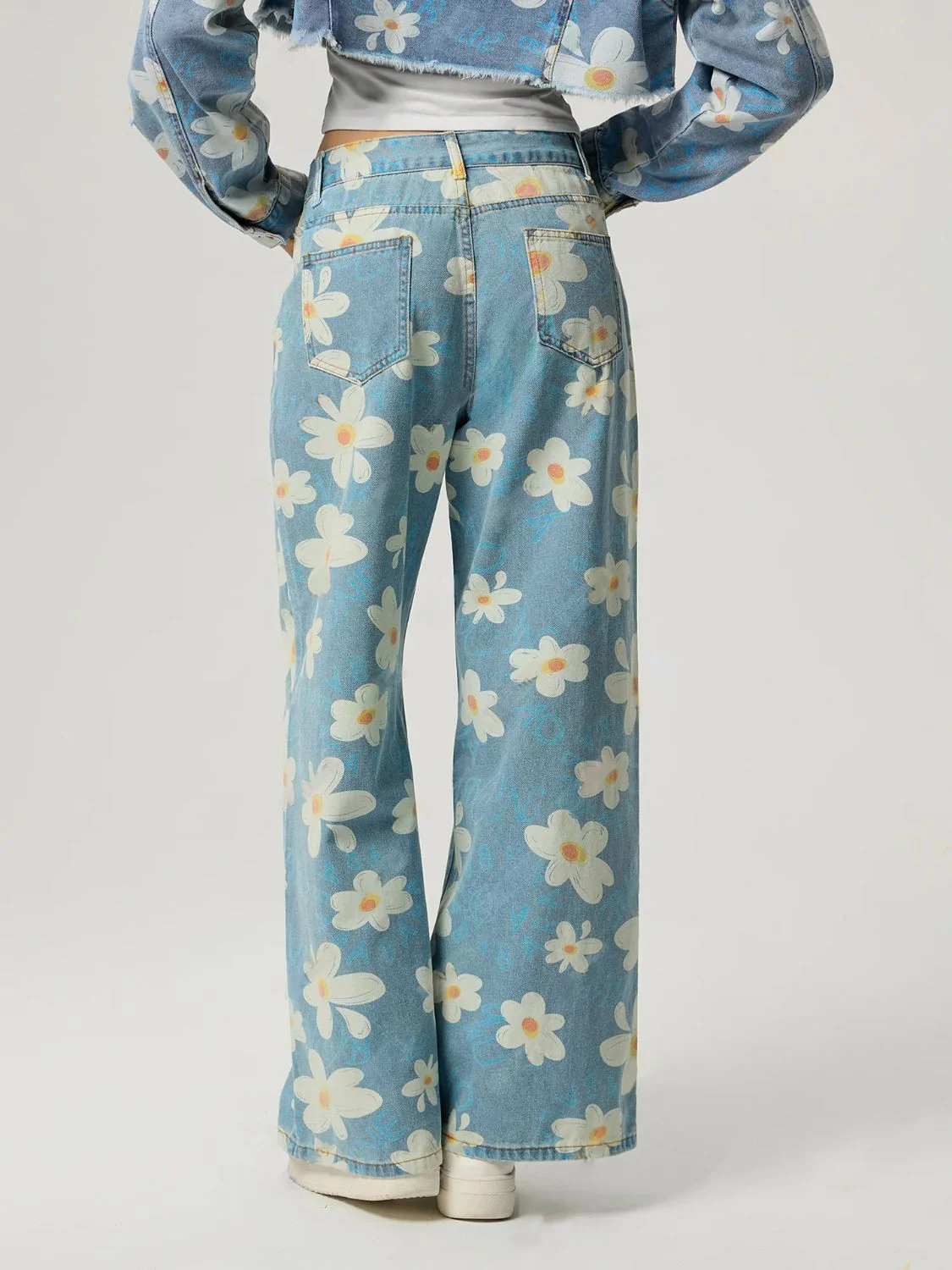 Pocketed Floral Wide Leg Jeans - Image 2