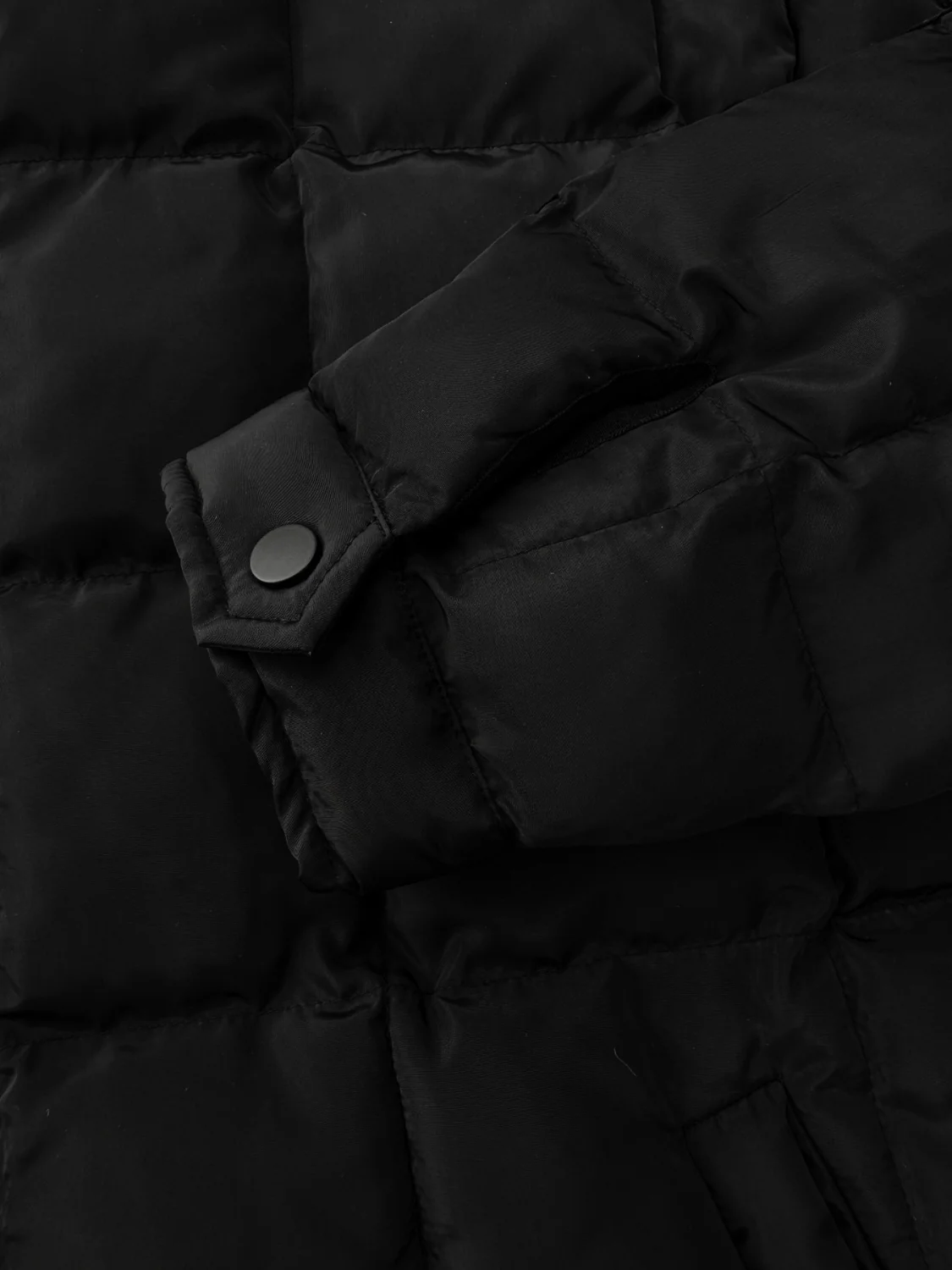 Pocketed Plaid Quilted Zip Up Winter Coat - Image 15