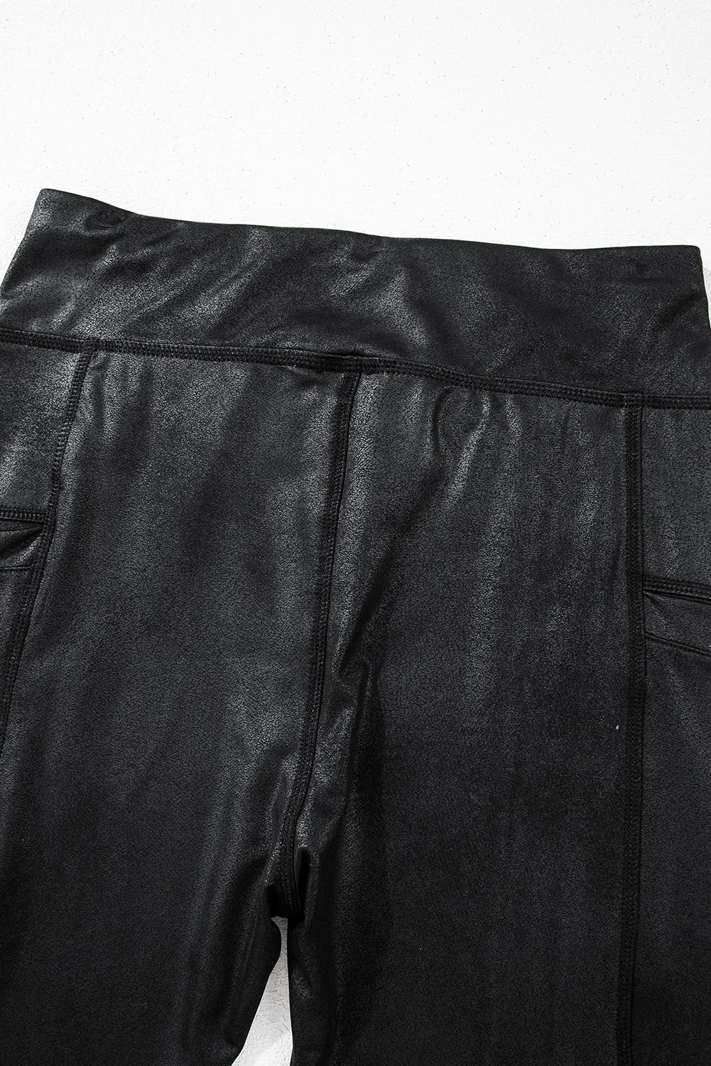 Pocketed V-Cut Waist Leggings - Image 6
