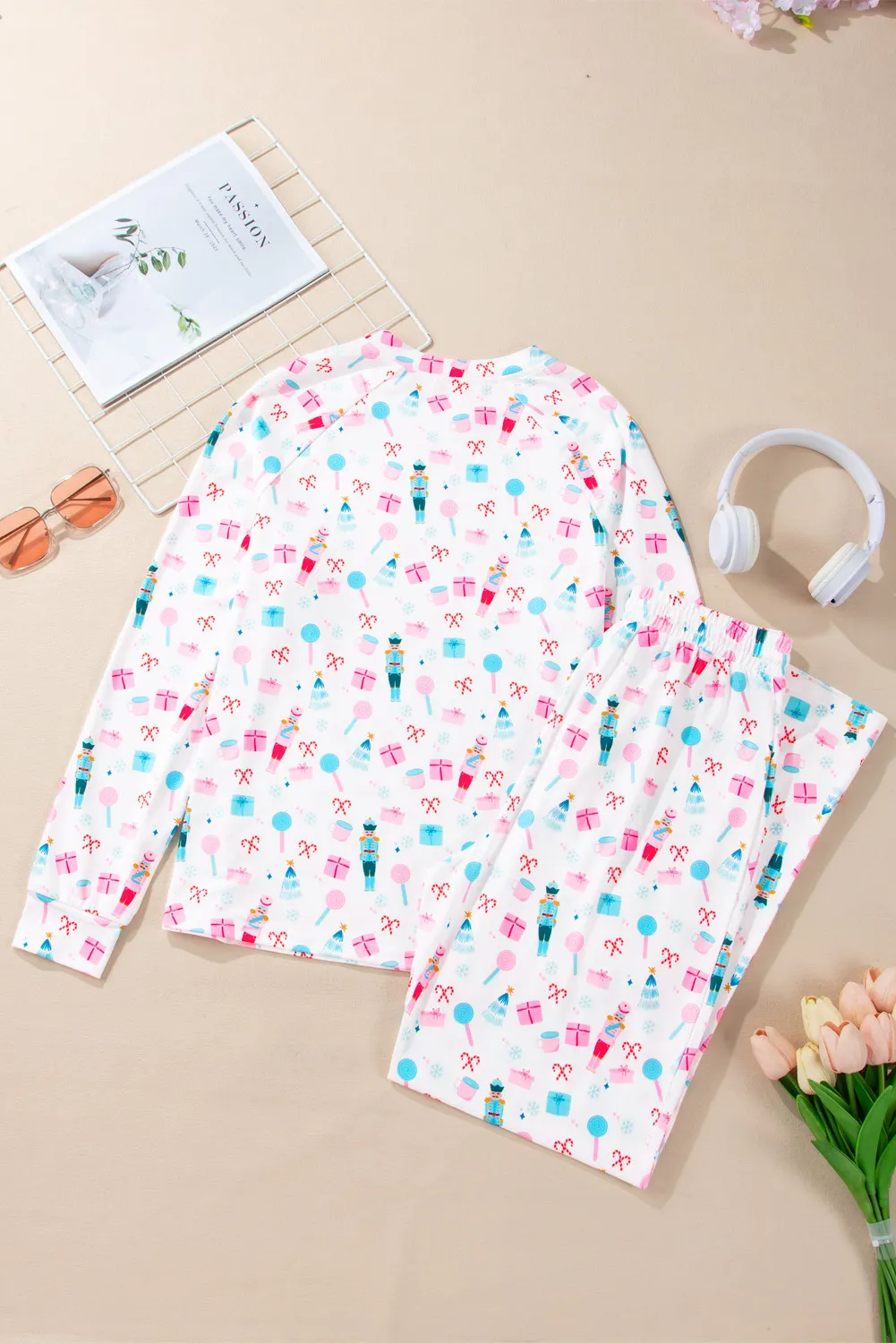 Printed Round Neck Long Sleeve Top and Pants Lounge Set - Image 4