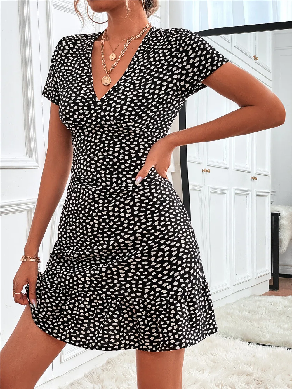 Printed Ruffled Hem V-Neck Short Sleeve Mini Dress - Image 21