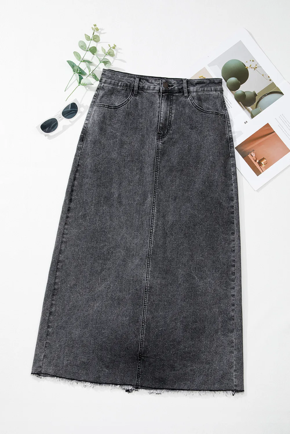 Raw Hem Midi Denim Skirt with Pockets - Image 6