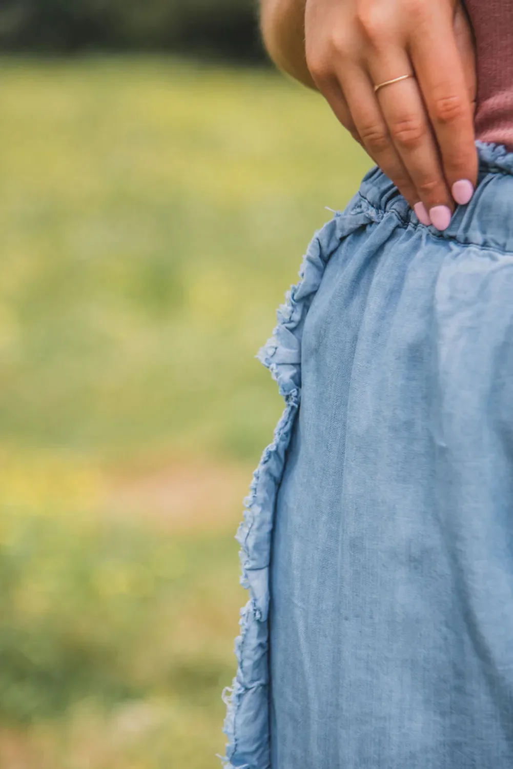 Raw Hem Wide Leg Jeans - Image 3
