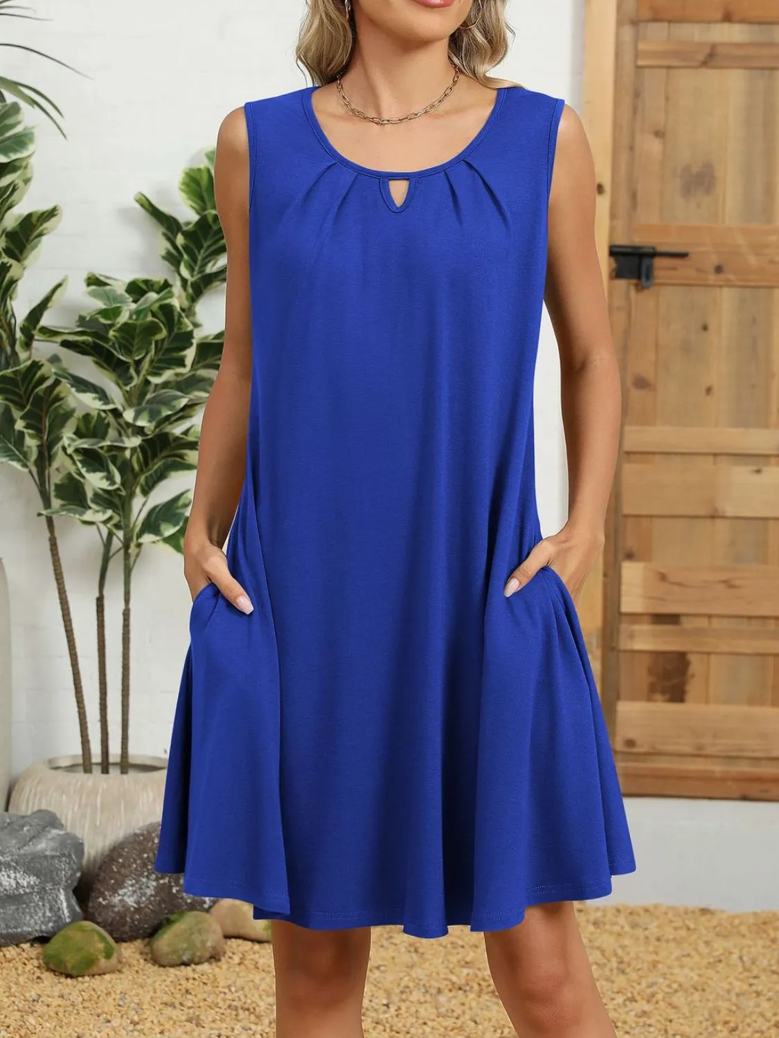 Round Neck Sleeveless Dress - Image 19