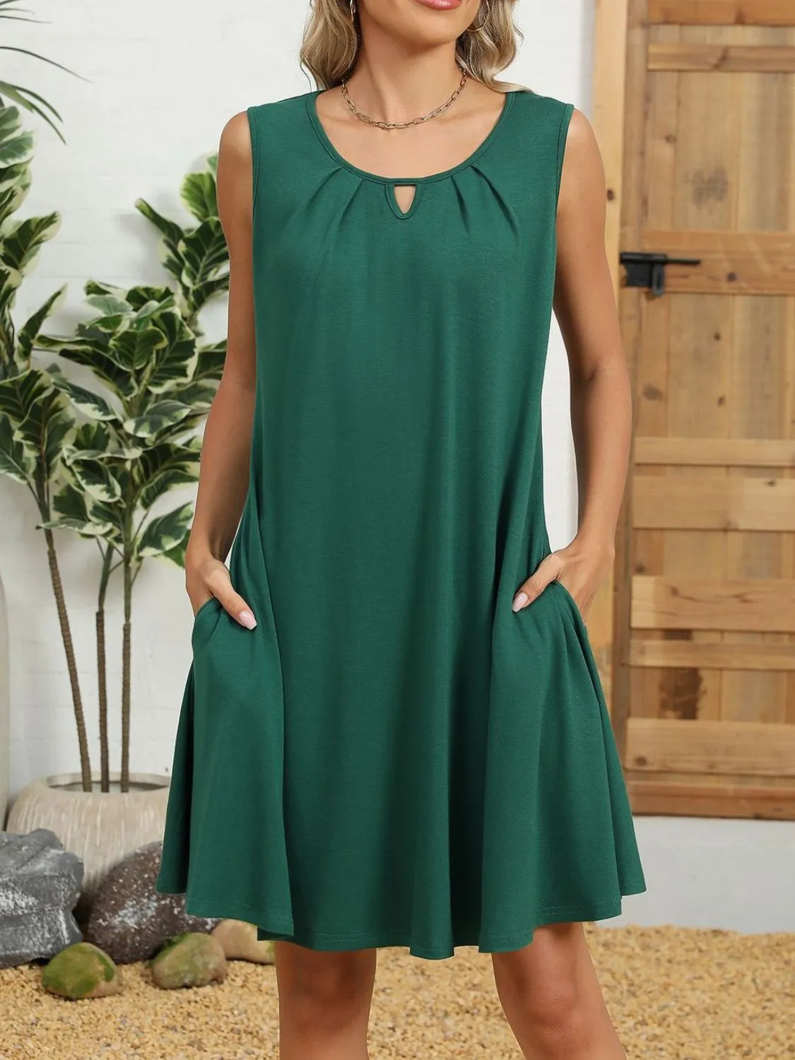 Round Neck Sleeveless Dress - Image 5
