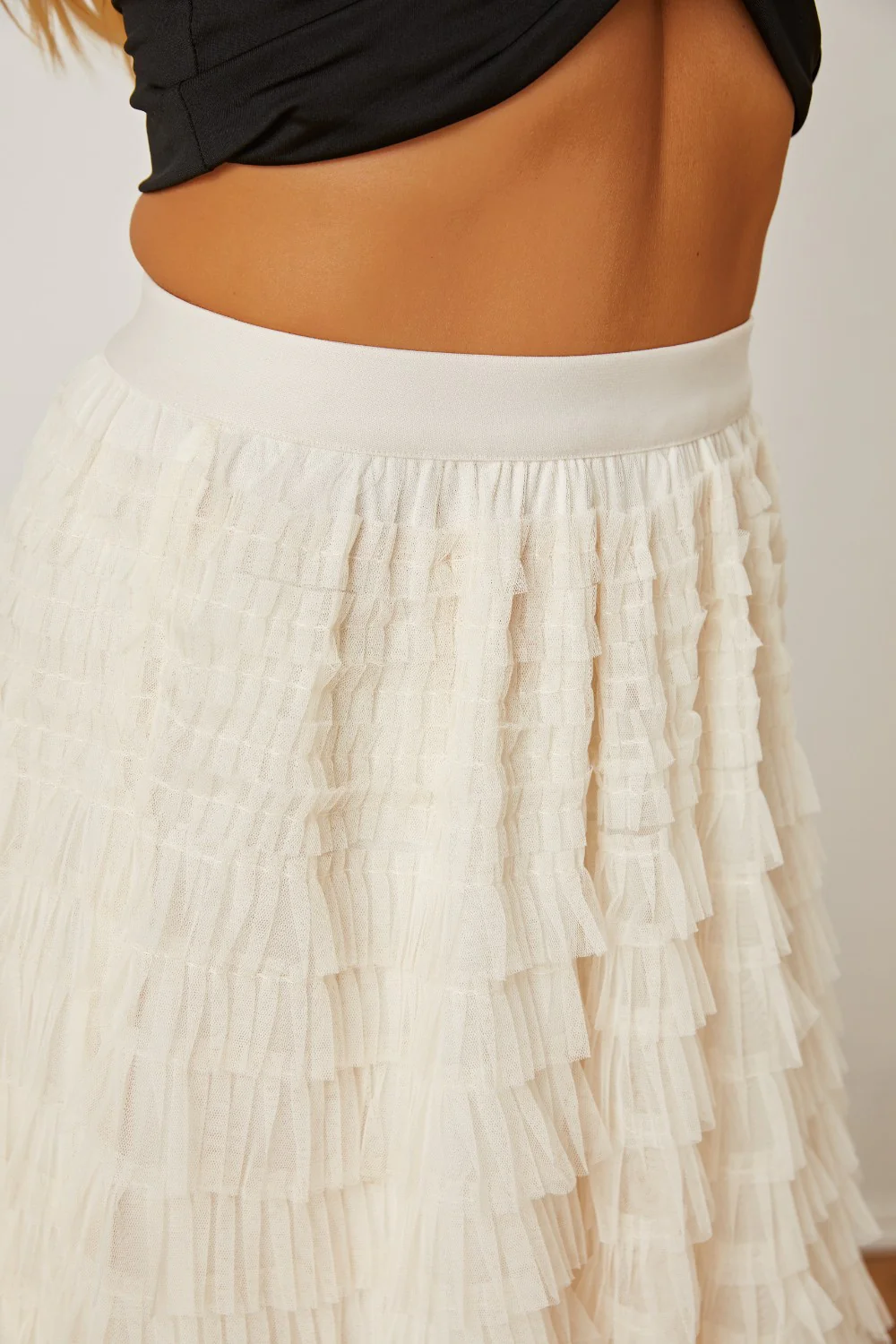 Ruched High Waist Tiered Skirt - Image 4