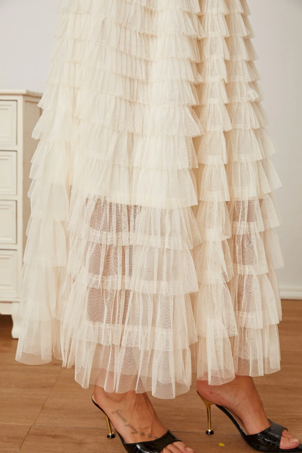 Ruched High Waist Tiered Skirt - Image 5