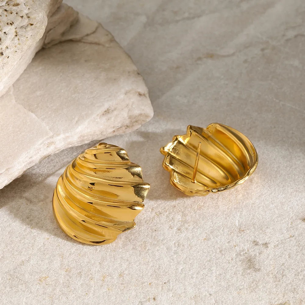 Stainless Steel Shell Shape Stud Earrings - Image 4