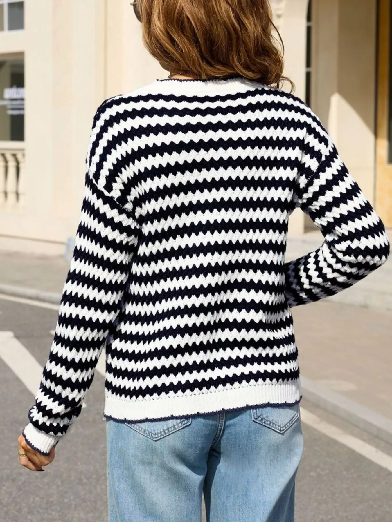 Striped Zigzag Knit Round Neck Sweater - Image 12