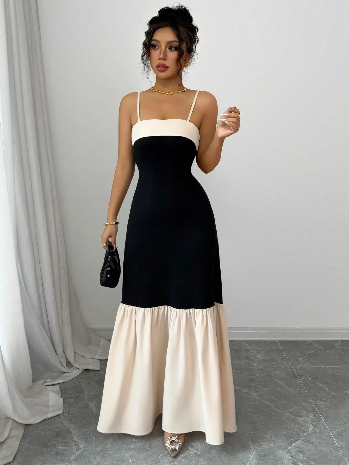 Two-Tone Spaghetti Strap Maxi Dress - Image 2