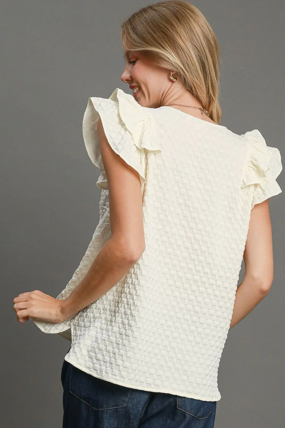 Umgee Full Size Textured Jacquard V-Neck Ruffle Cap Sleeve Blouse Plus Size - Image 2