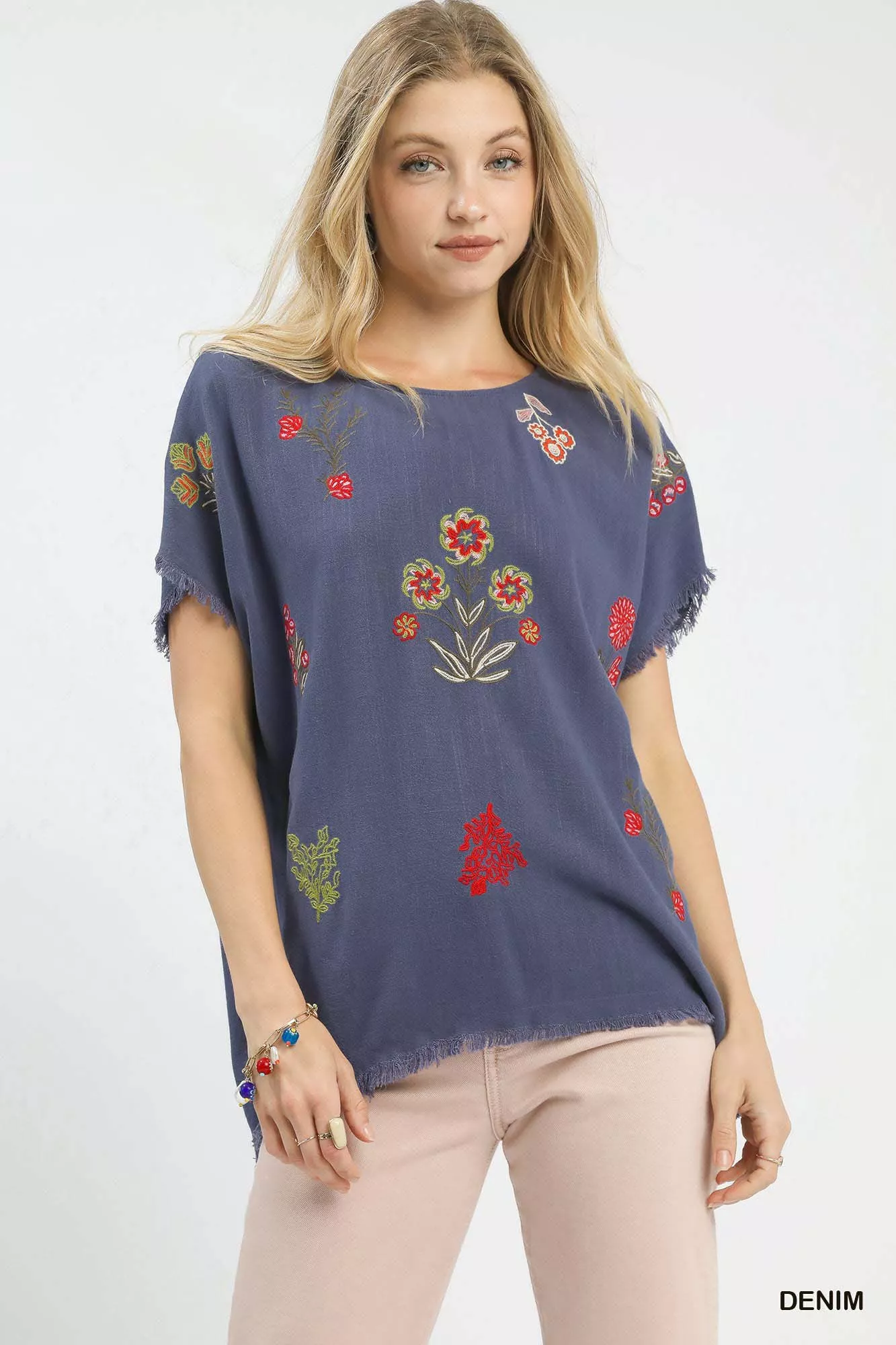 Umgee Linen Blend Embroidered Frayed Hem Top