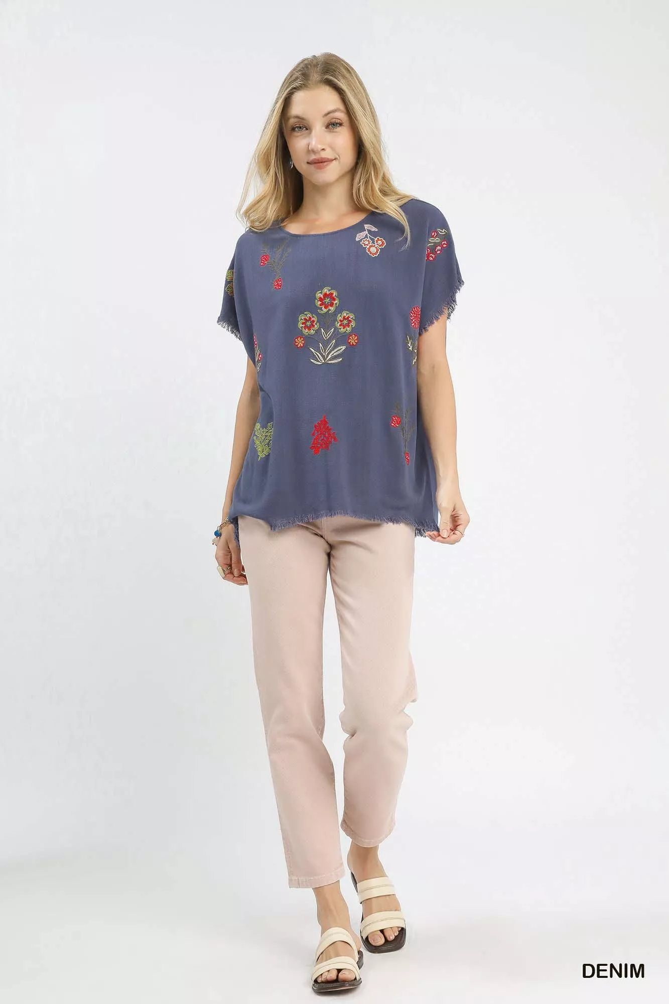 Umgee Linen Blend Embroidered Frayed Hem Top - Image 3