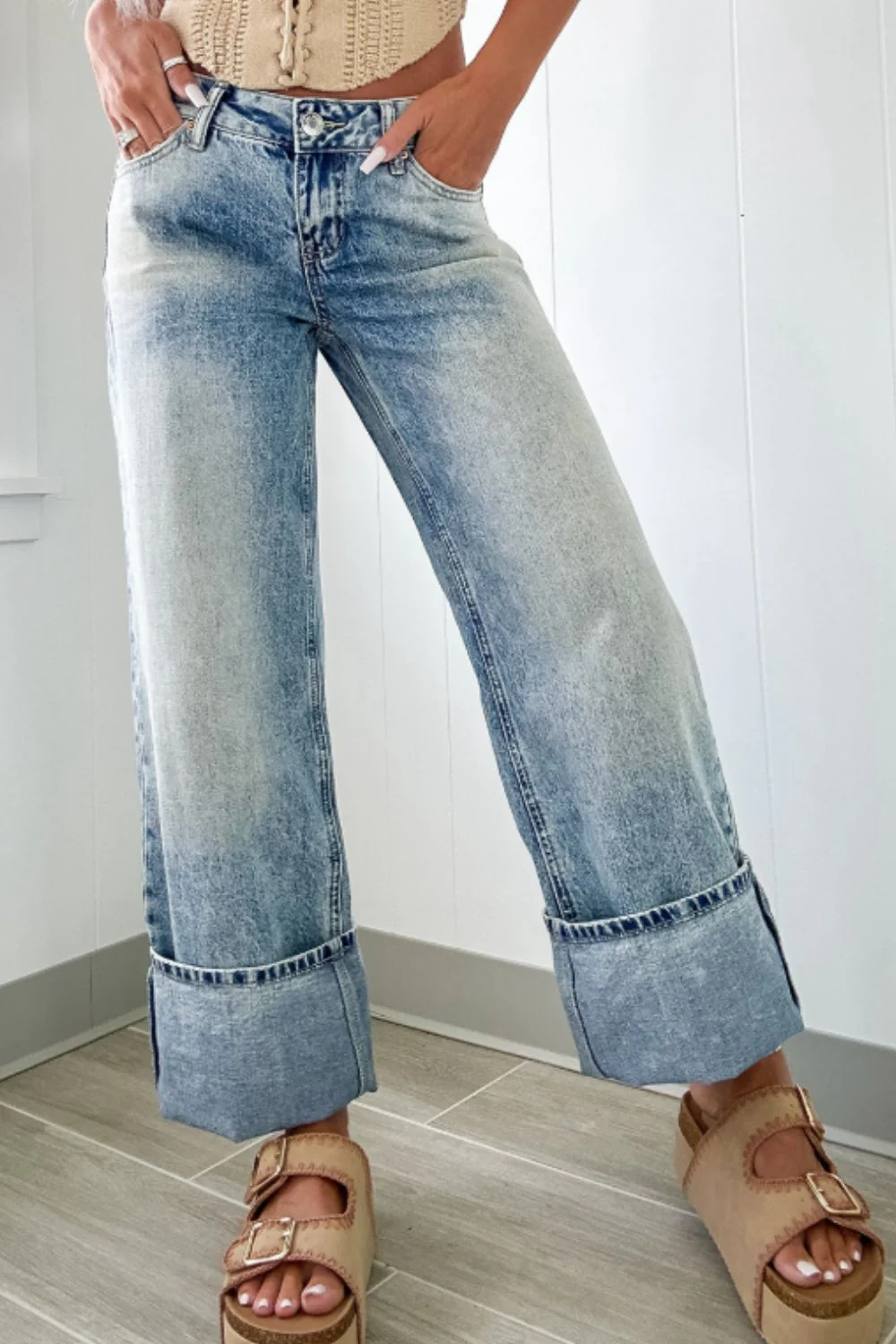 Washed Wide Leg Jeans with Pockets - Image 3