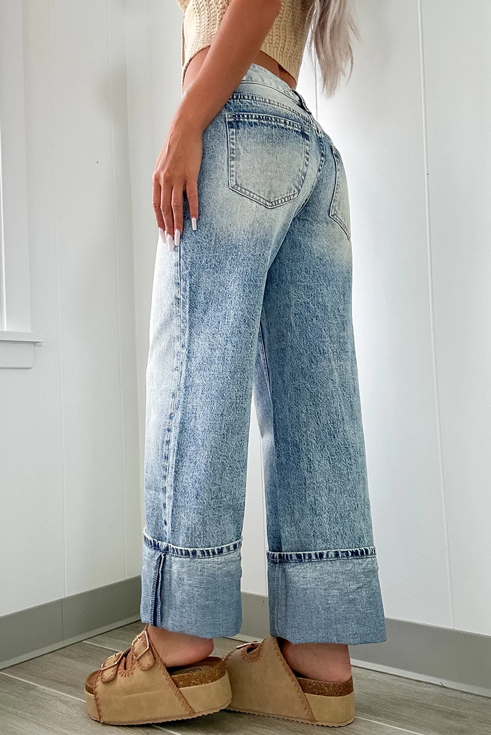 Washed Wide Leg Jeans with Pockets - Image 4